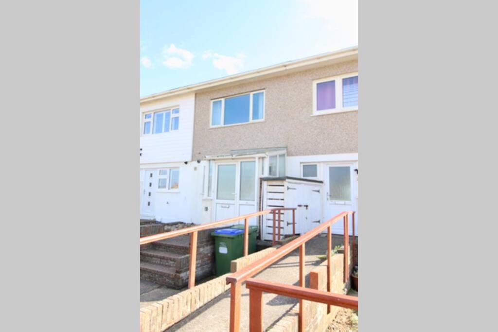 Seaview Beach House Stones Throws From The Sea By Air Premier Seaford Esterno foto
